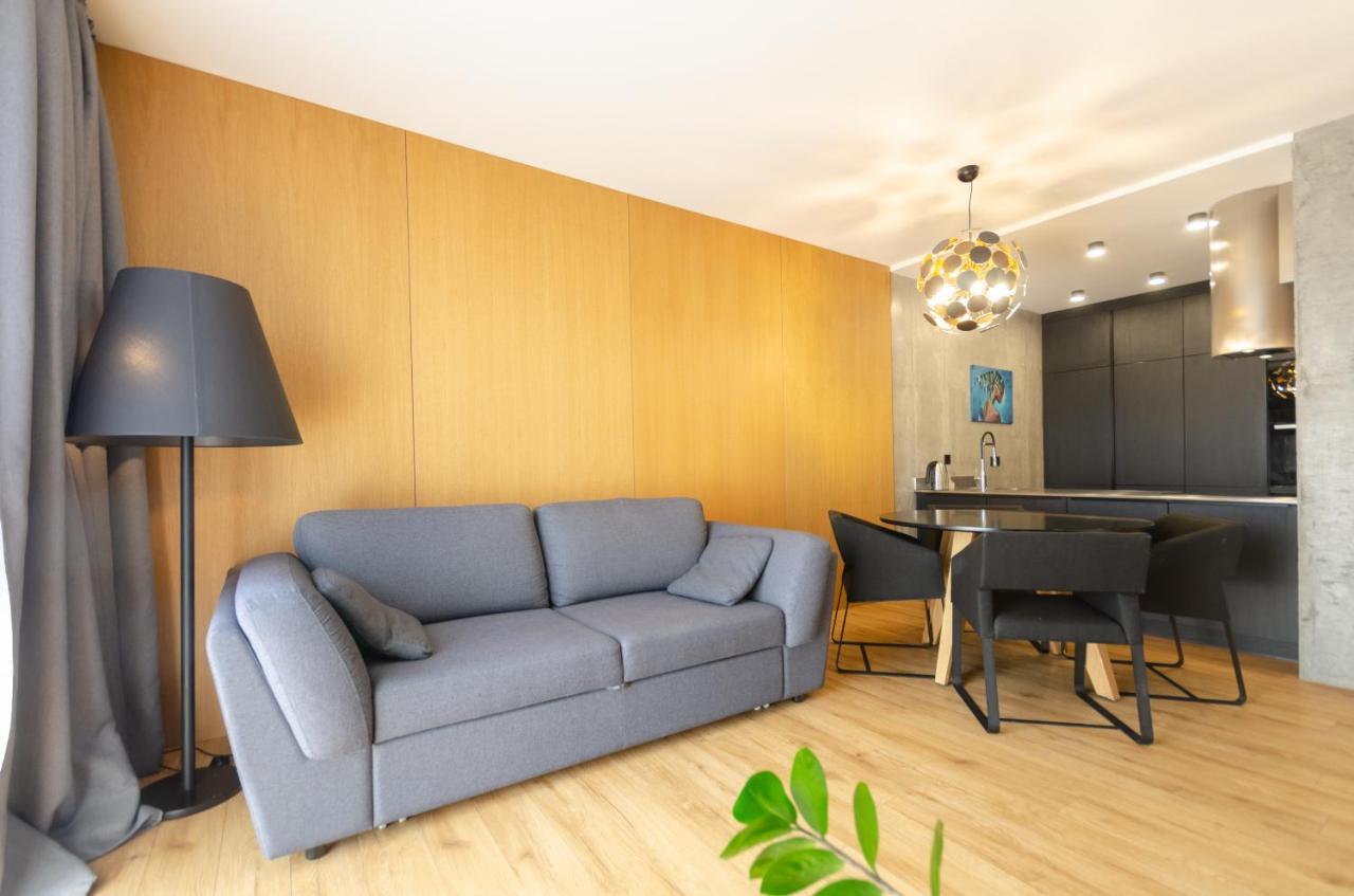 Petrovdom 23-173 In Stylish Apartments At Rc Kyiv Exterior photo