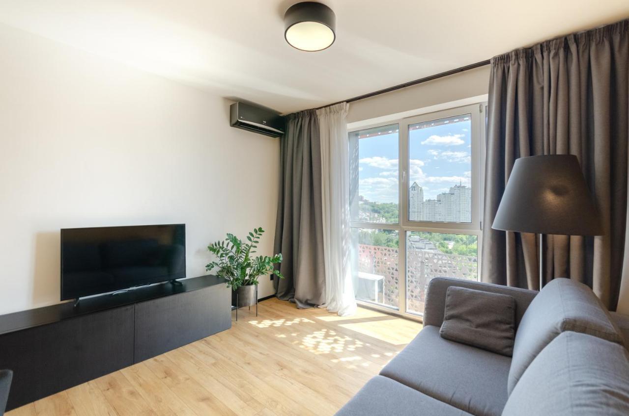 Petrovdom 23-173 In Stylish Apartments At Rc Kyiv Exterior photo