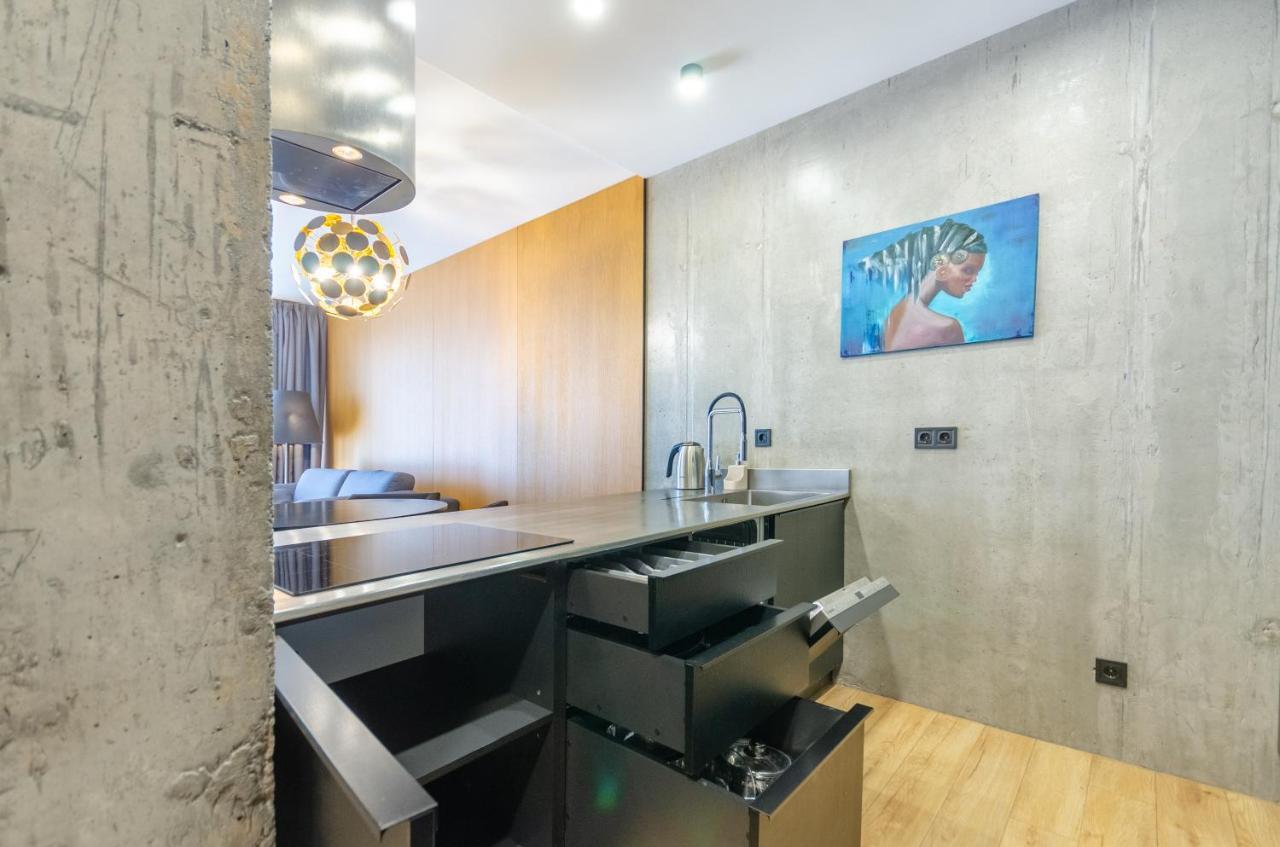 Petrovdom 23-173 In Stylish Apartments At Rc Kyiv Exterior photo
