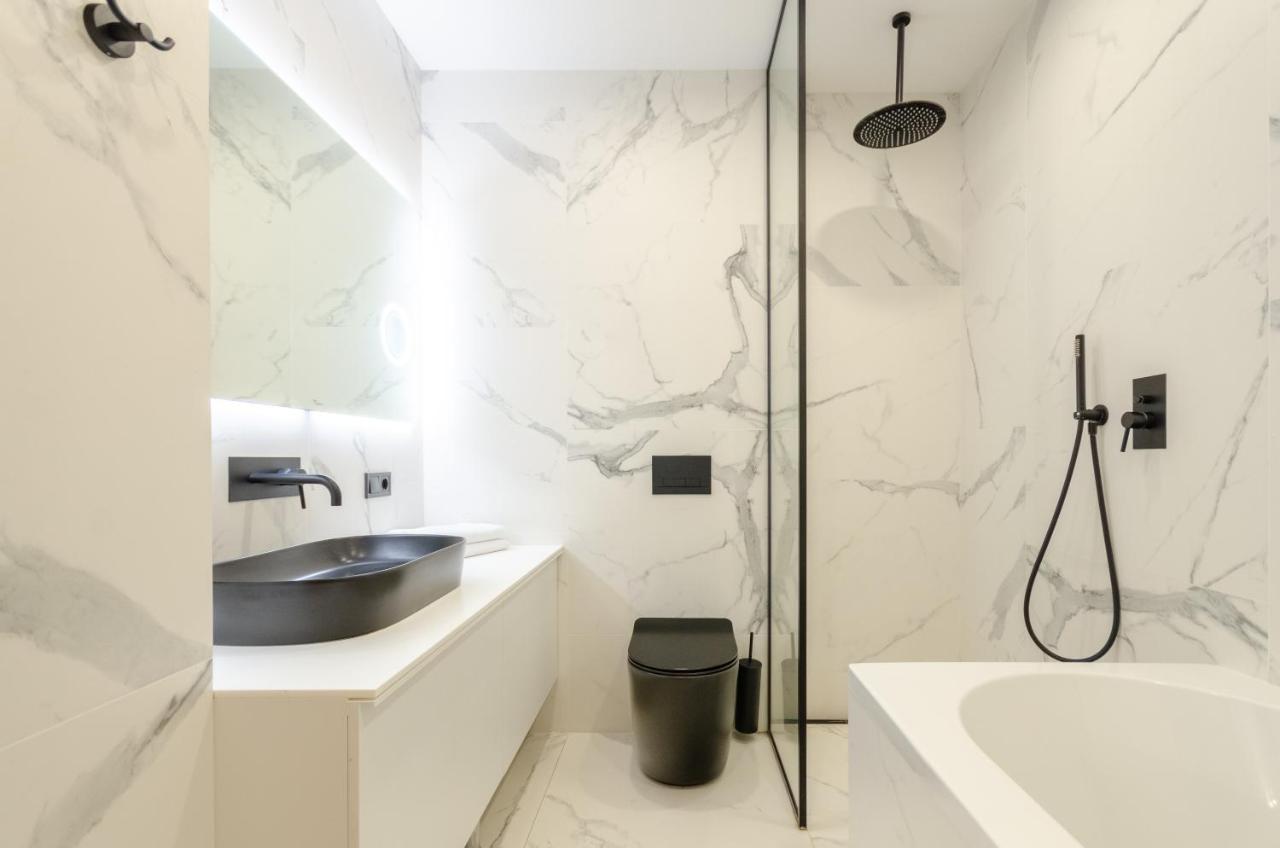 Petrovdom 23-173 In Stylish Apartments At Rc Kyiv Exterior photo