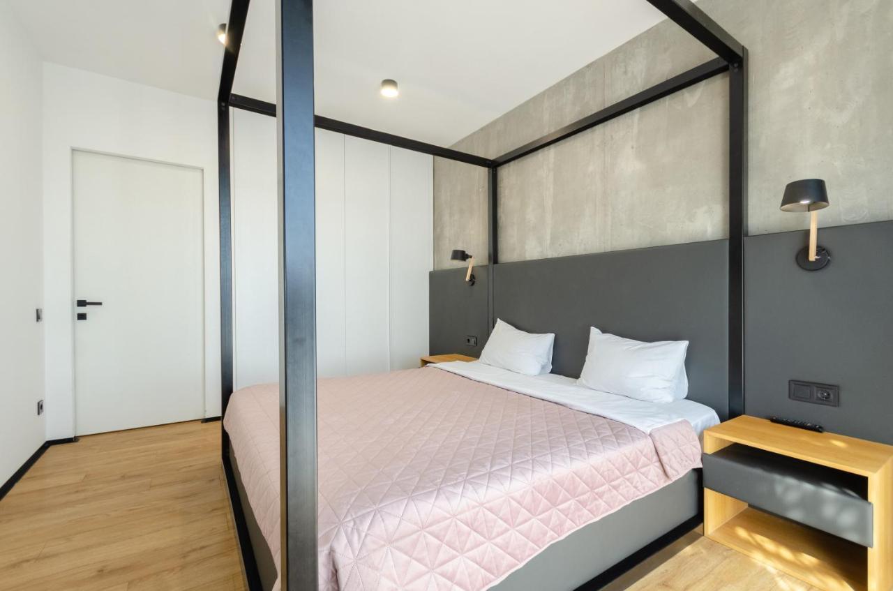 Petrovdom 23-173 In Stylish Apartments At Rc Kyiv Exterior photo