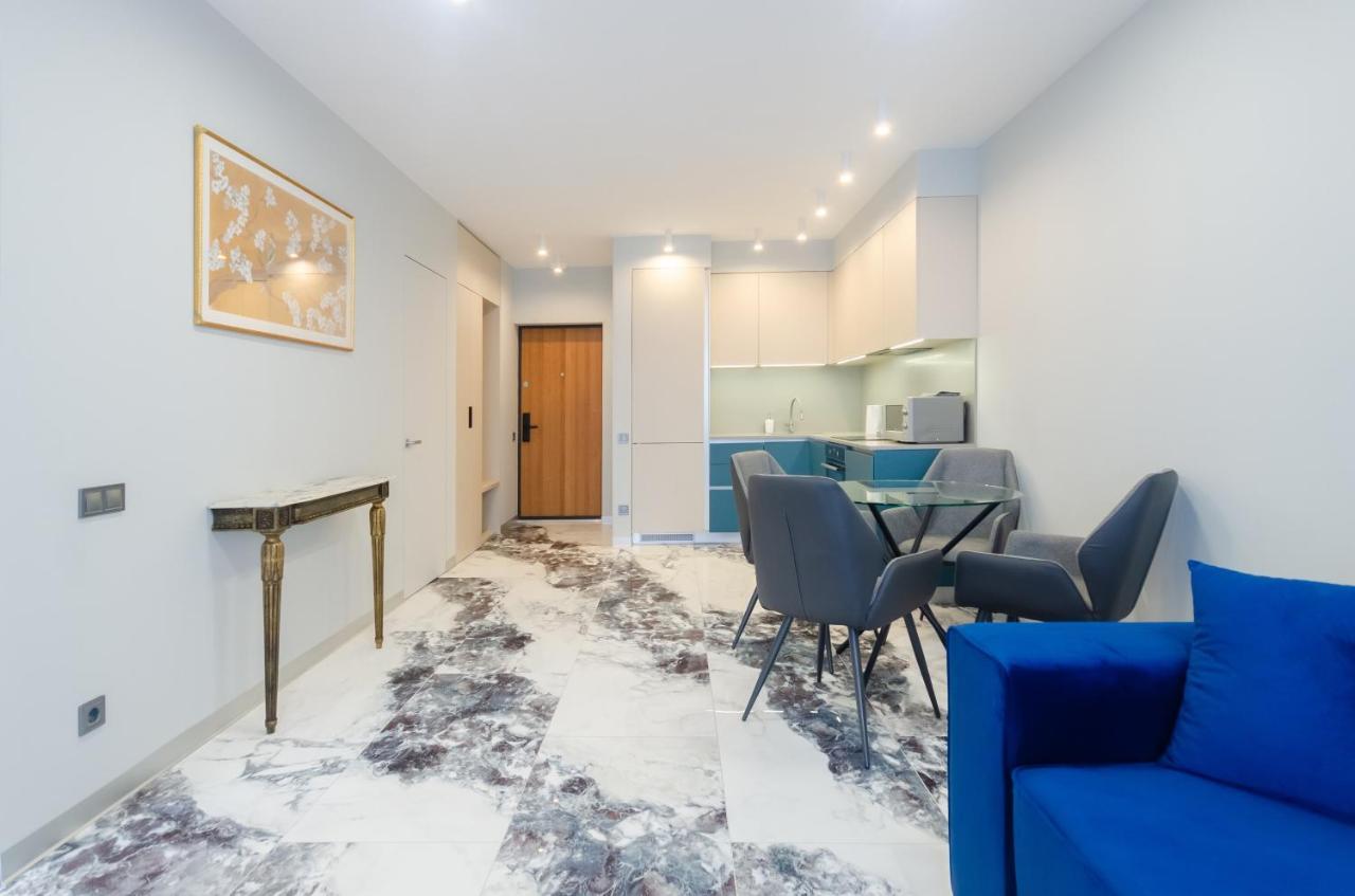 Petrovdom 23-173 In Stylish Apartments At Rc Kyiv Exterior photo